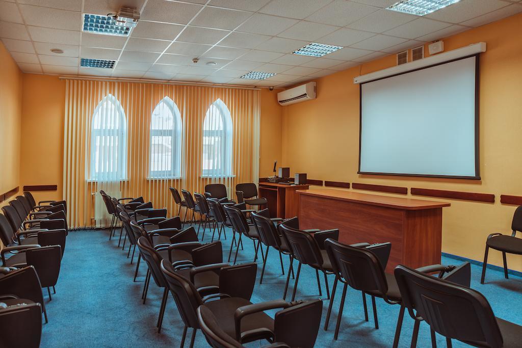 Premier Hotel Shafran Szumi Kültér fotó