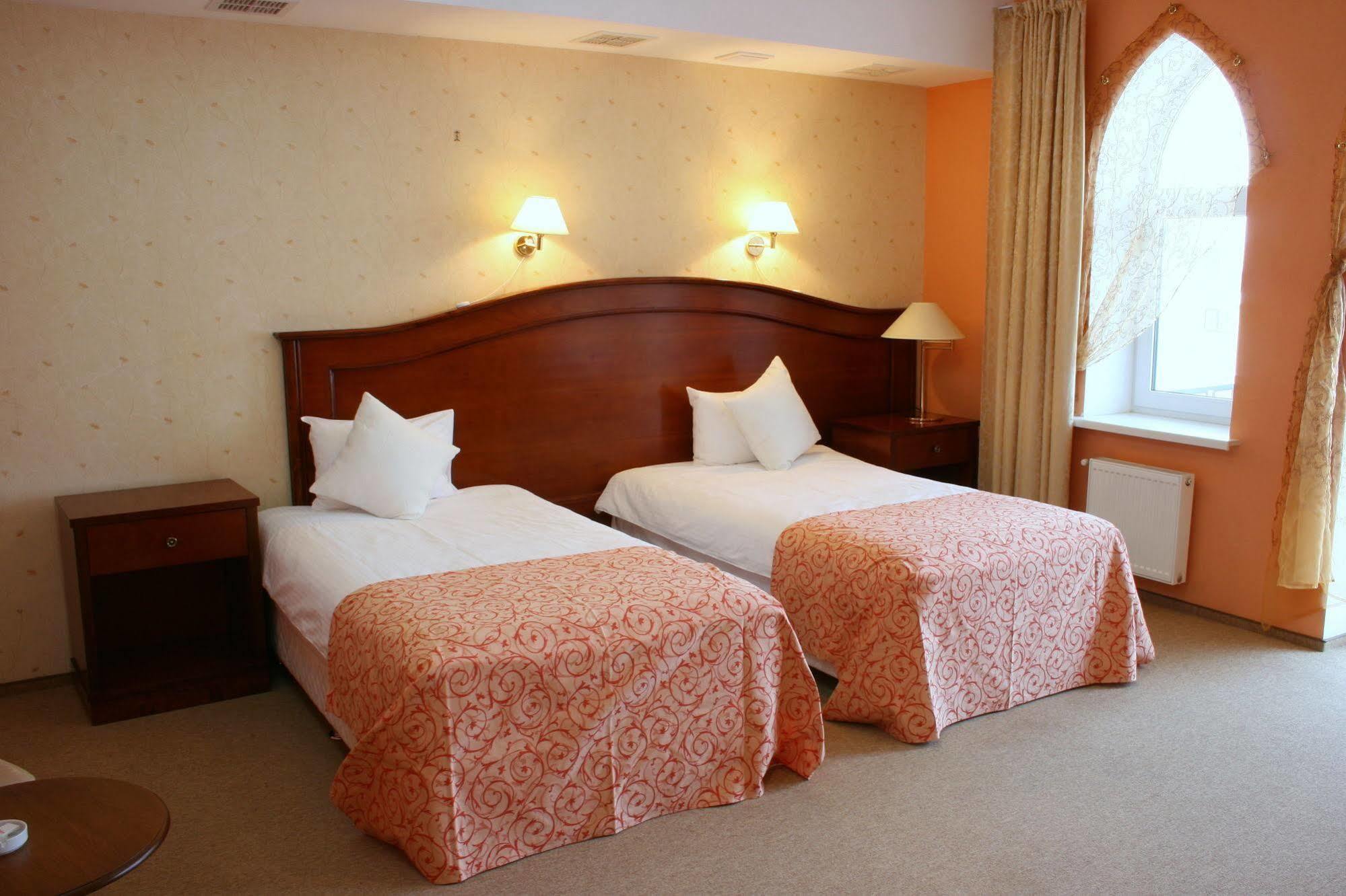 Premier Hotel Shafran Szumi Kültér fotó
