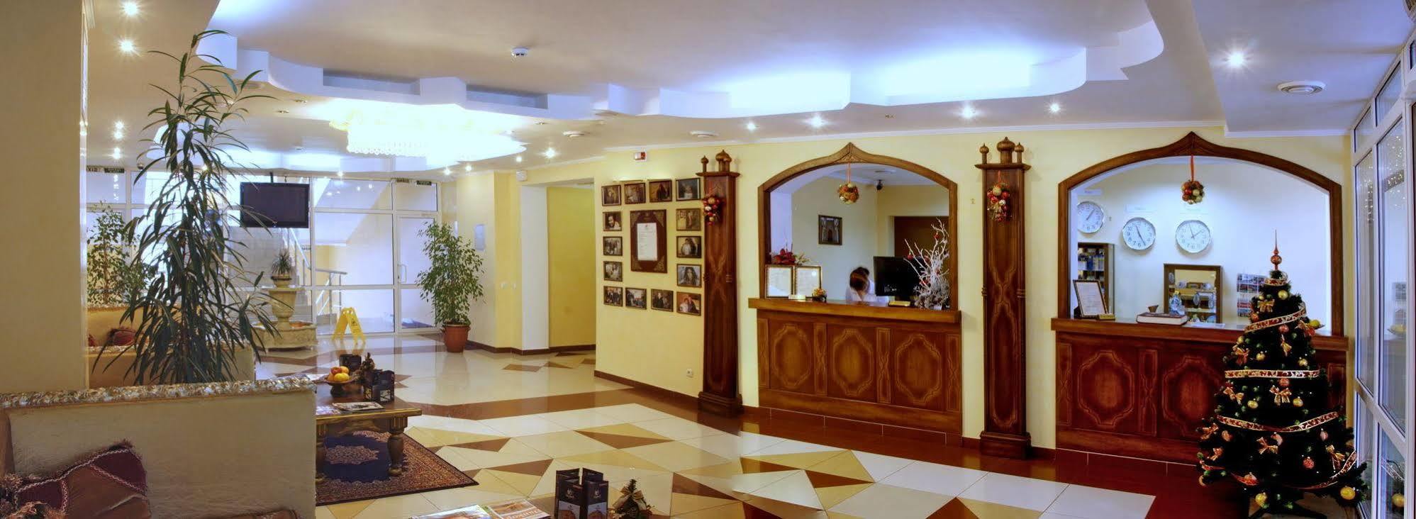 Premier Hotel Shafran Szumi Kültér fotó
